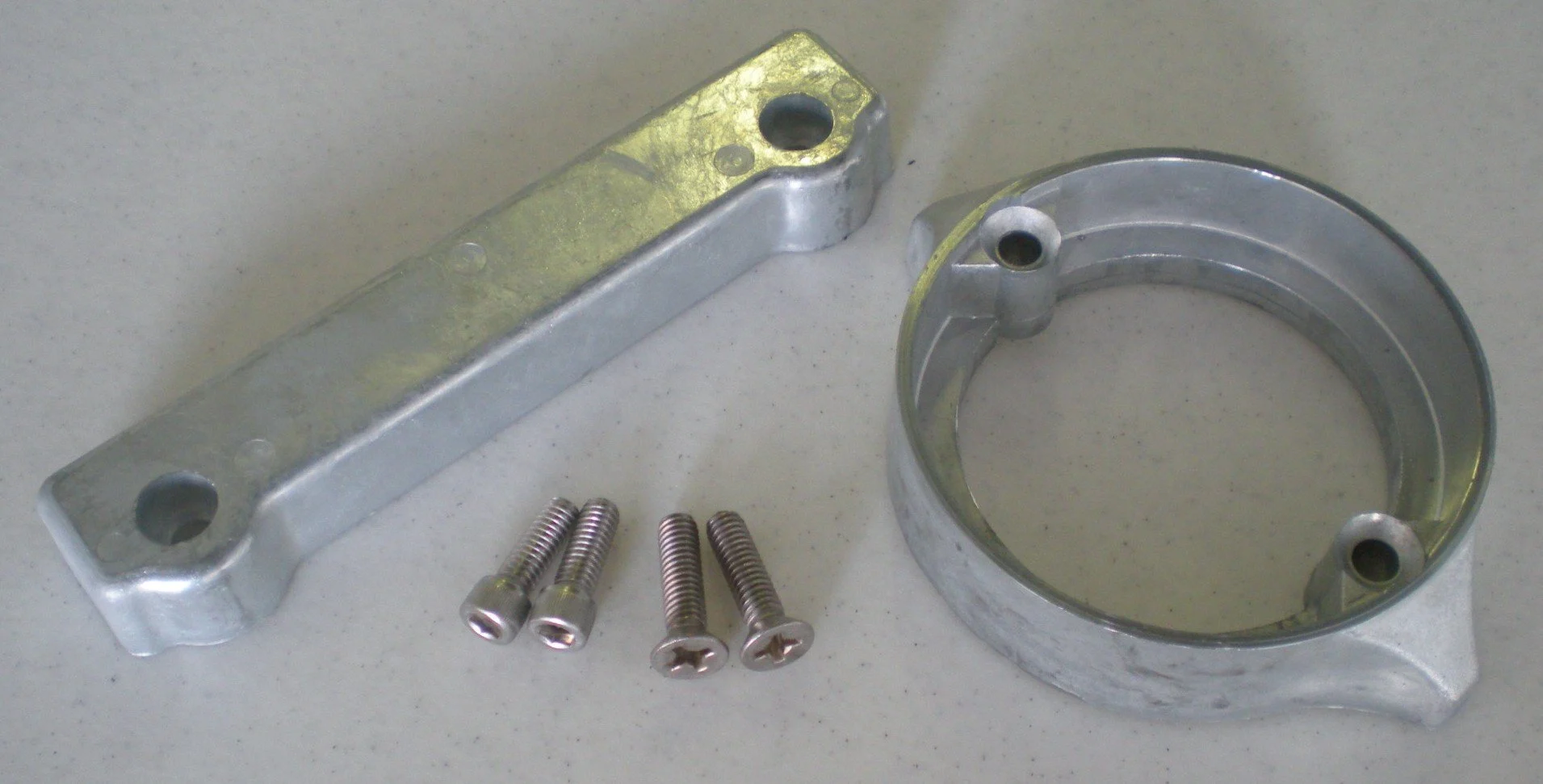 Volvo 280 DP Zinc Anode Kit