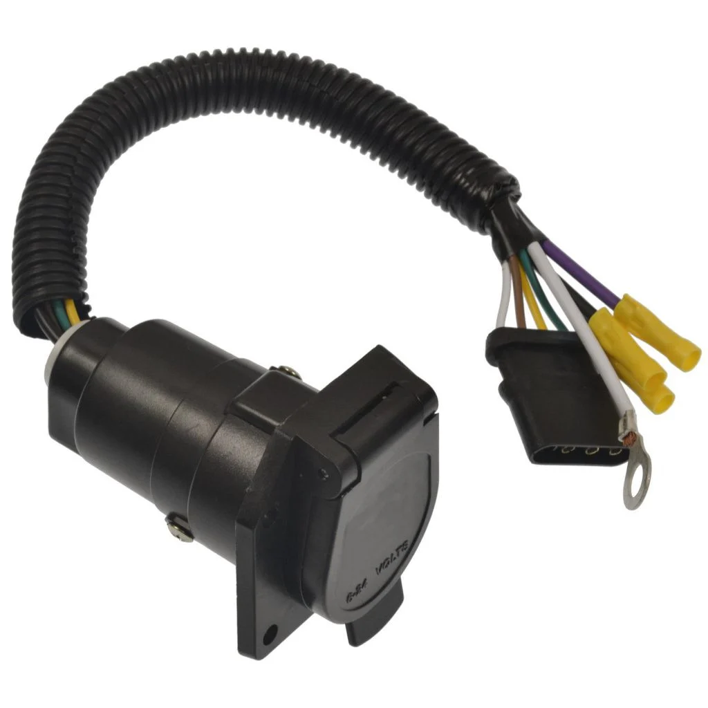 Pollak 4wf-600v 4-way Flat To 7-blade Rv Type Adapter With Leads - 4WF-600V