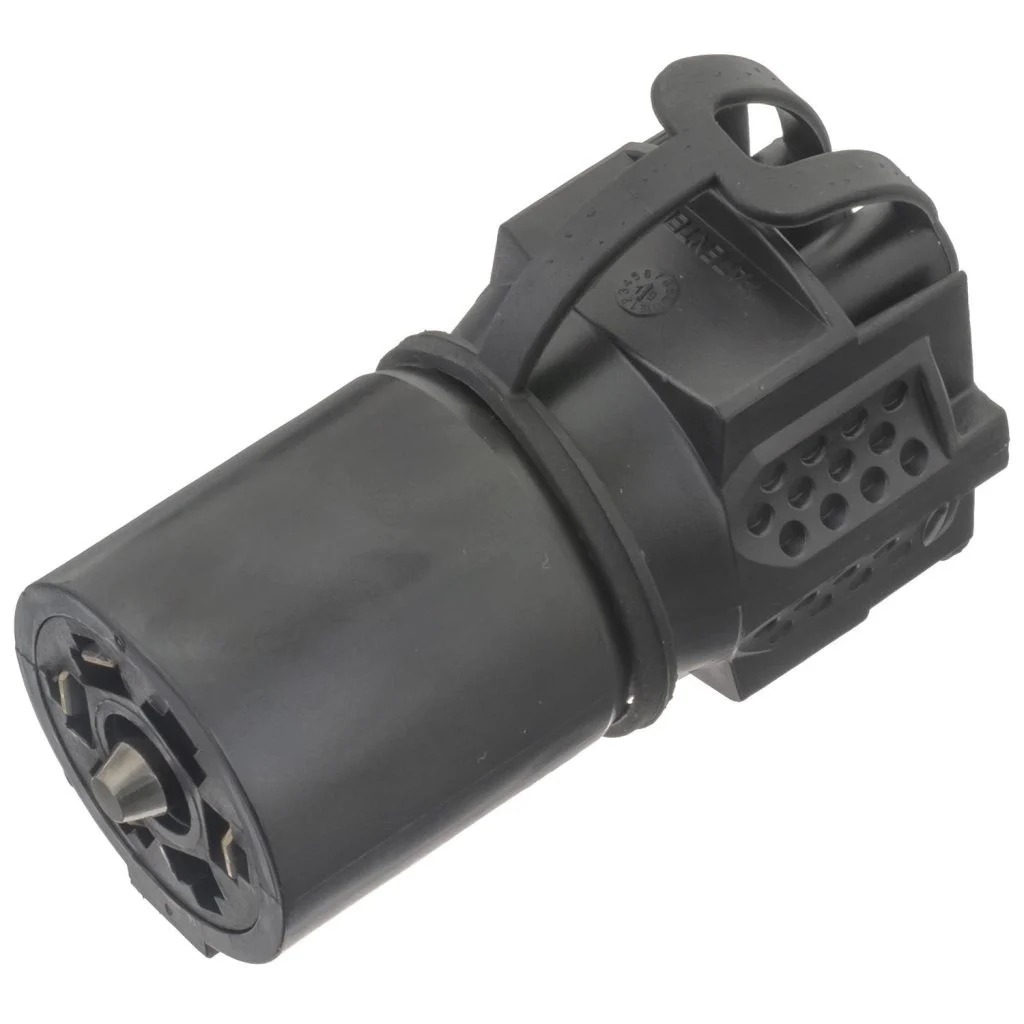 Pollak 7wb-178pfv 7-blade Vehicle End Socket To Dual 5-way & 4-way Flat Connections - 7WB-178PFV